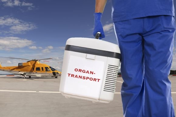 Organ transport by ambulance helicopter