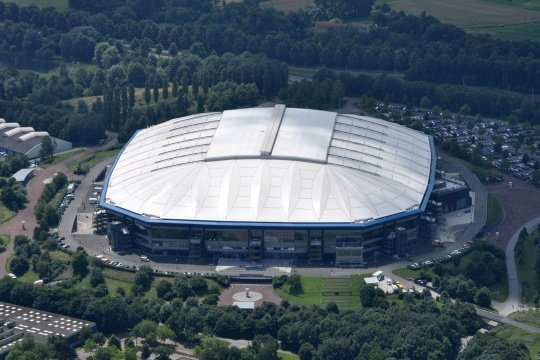 Helikopter-Shuttle zur Arena auf Schalke